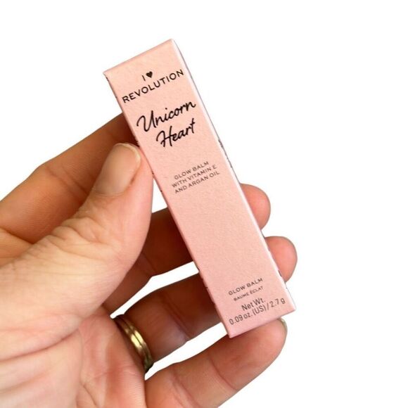 REVOLUTION Unicorn Heart FANTASY Glow Balm Lip Balm myth - Picture 6 of 7